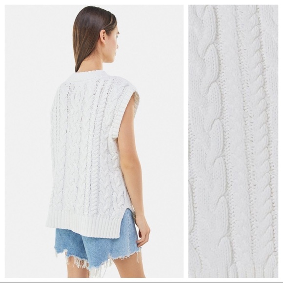 NWT. Bershka White Oversize Cable-Knit Vest. Size M-L. - Picture 4 of 9